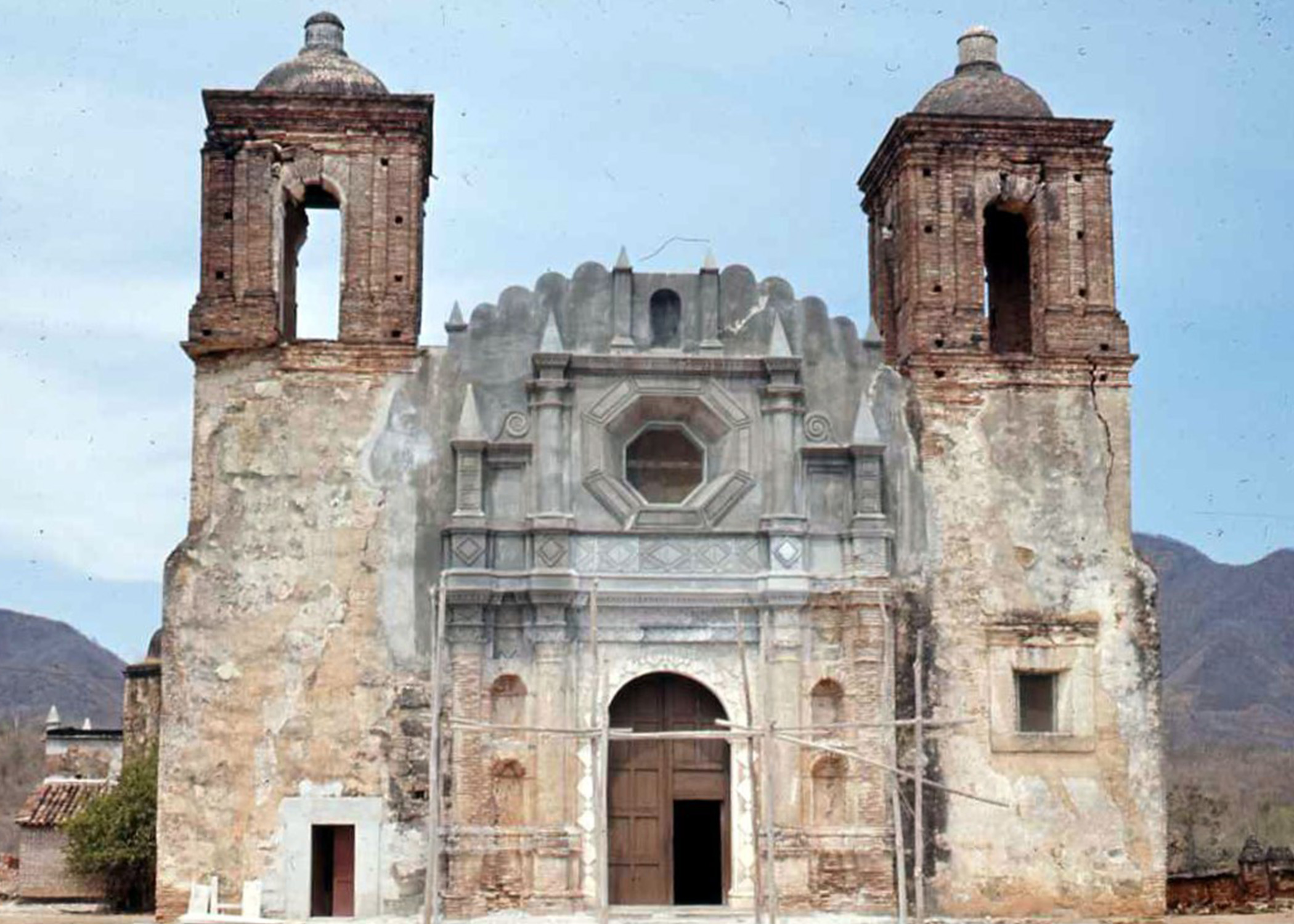 TEMPLO SAN PEDRO REMODELACION